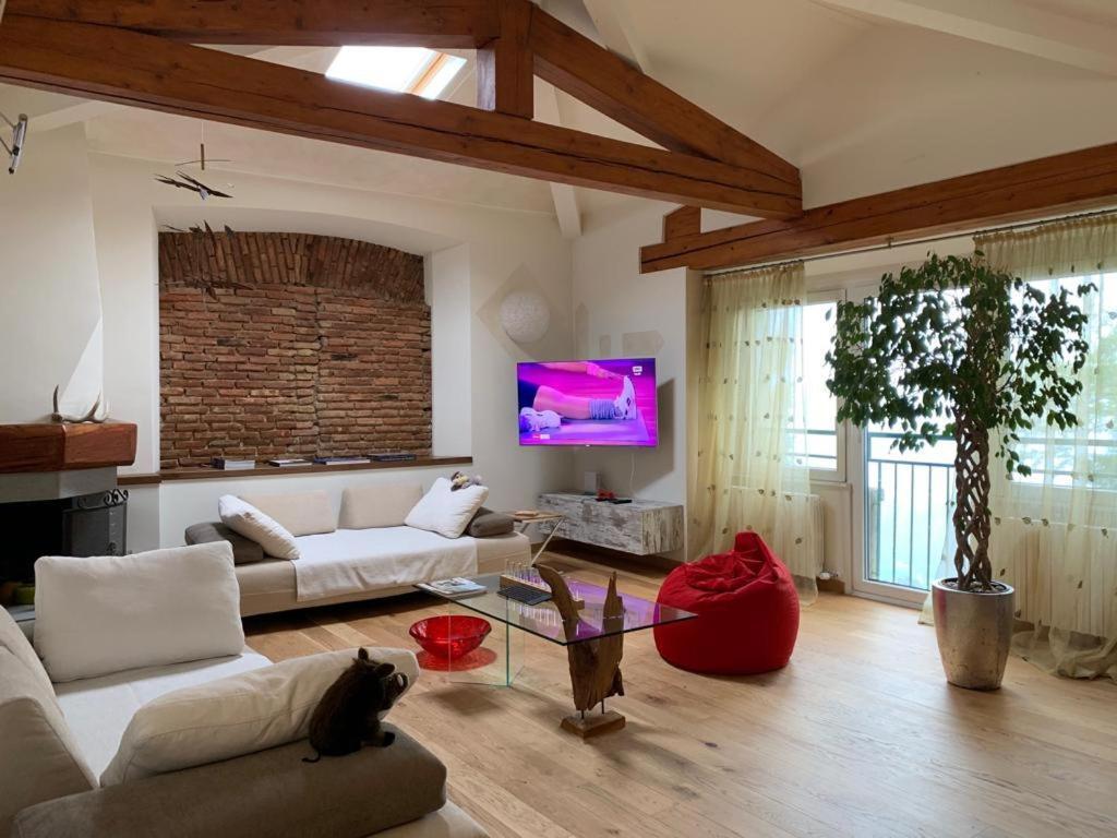 The Cherry Garden House Loft Lusso Brunate Exterior foto